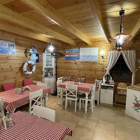 Zagroda Cztery Wiatry Sadry Екстер'єр фото